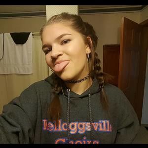 Meet your Posher, Alyssa