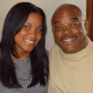 Meet your Posher, Simone