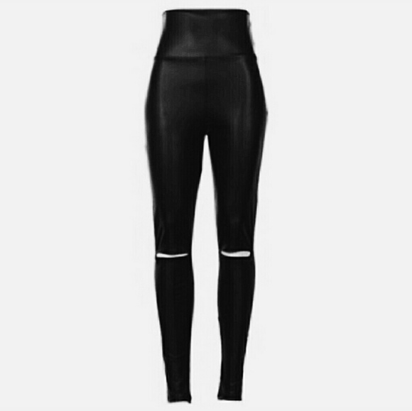 *JUST IN AND OMG BEAUTIFUL*Faux Leather Leggings - Picture 3 of 4