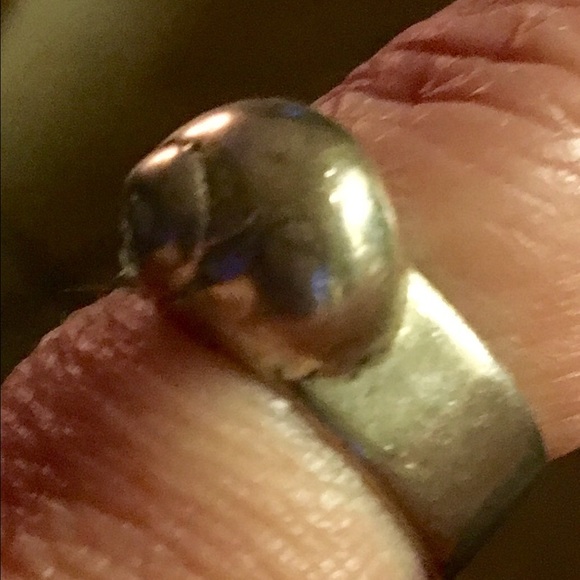Unique Sterling Shell Ring - Picture 3 of 3