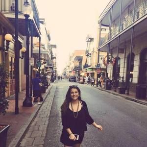 Meet your Posher, Julia