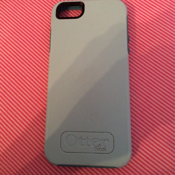 iPhone 5s otter box