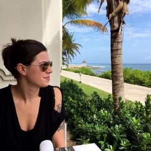 Meet your Posher, Amelia