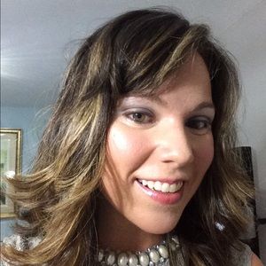 Meet your Posher, Mari