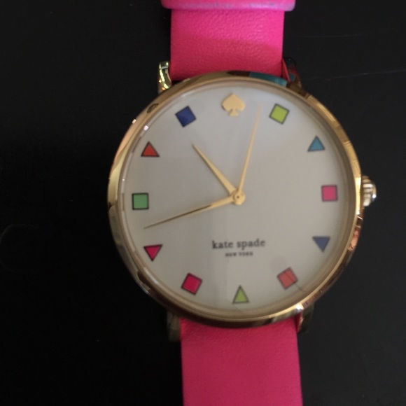 Watch - Picture 2 of 3