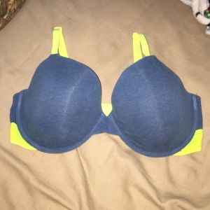 Pink wear everywhere Demi . No push up