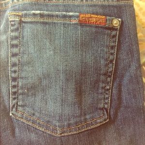 7 for all mankind skinny bootcut size 28.