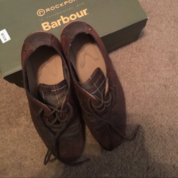 Waterproof dress shoes