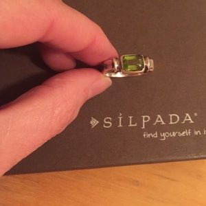 Silpada Peridot ring