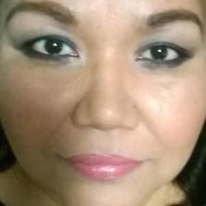 Meet your Posher, Ana