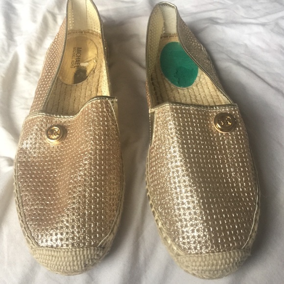 Micheal Kors Gold Flats