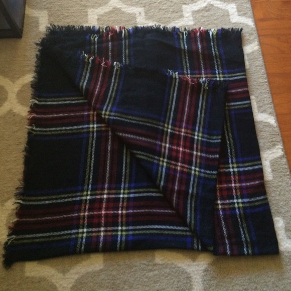 Accessories - Plaid Blanket Scarf