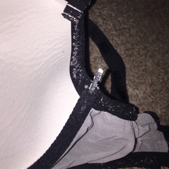 Bra. - Picture 2 of 3