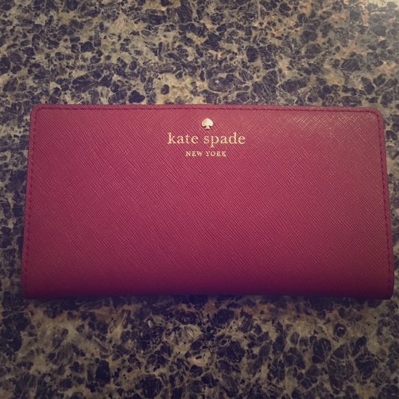 Kate Spade Wallet! Excellent condition.