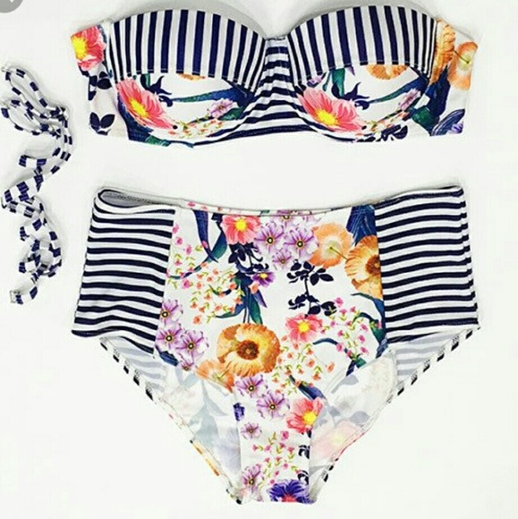 Swimsuit | high waisted bottom and strapless top