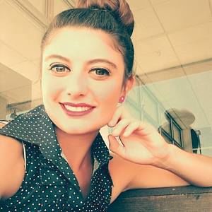 Meet your Posher, Devan