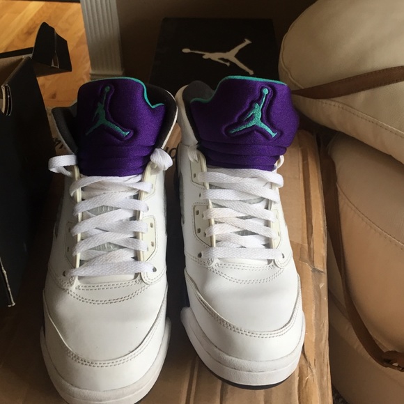Jordan Grape 5s - Picture 2 of 4