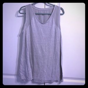 Comfortable sleeveless tunic - maternity