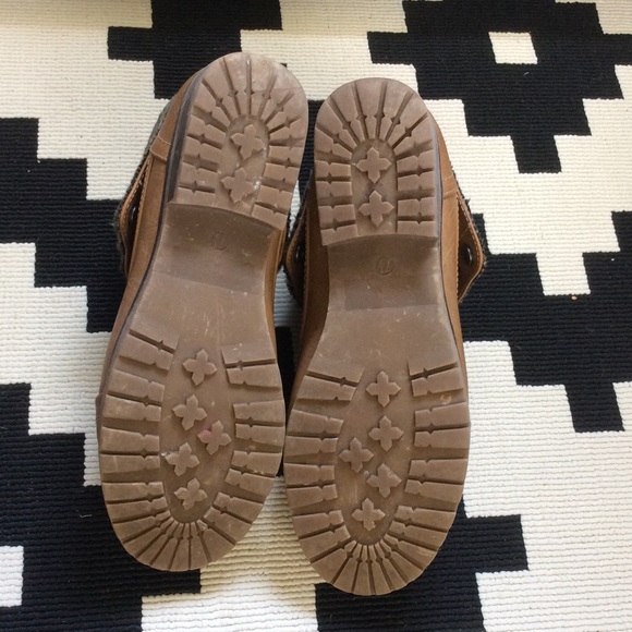 Lightly USED Nor'wester Boot in Tan - Picture 3 of 4