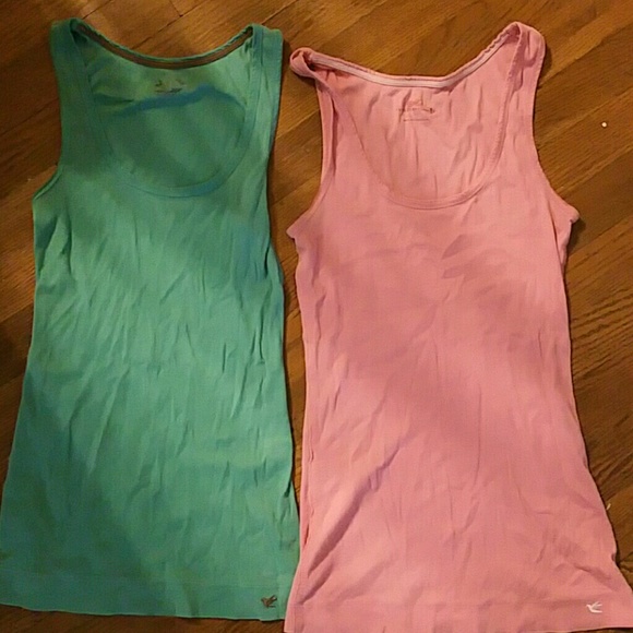 Bundle of 2 cotton tanks