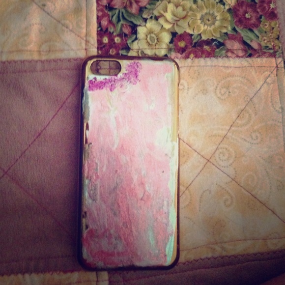 I would like to sell this iPhone 5C case for cheap