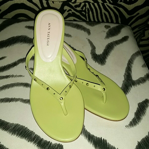 Ann Taylor Heel