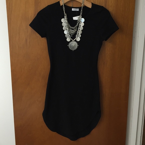 💣NWT Wonderland Honolulu Fitted Dress S XS LBD - Picture 2 of 2