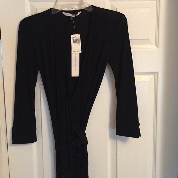 NWT Diane Von Furstenberg Black Wrap Dress