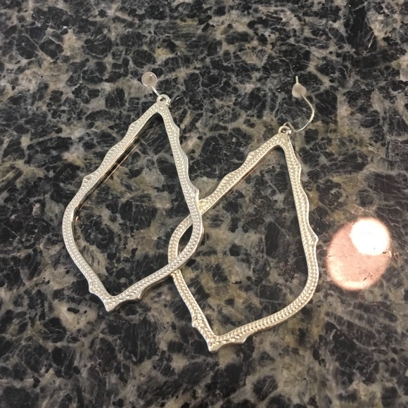 Kendra Scott Sophie Drop earrings.