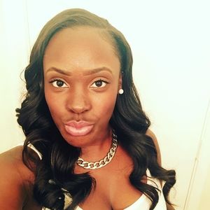 Meet your Posher, Jasmine