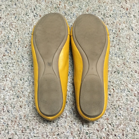 Sonoma Yellow Bow Flats - Picture 3 of 4