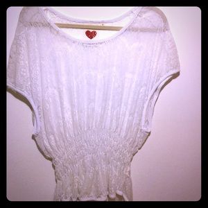 White loose lace top with cinched waist