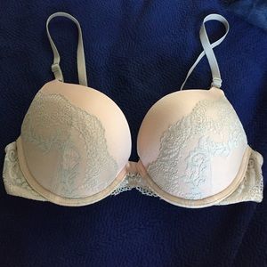 DKNY bombshell push up bra 32 C
