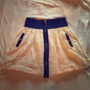 Steve Madden lace and elastic skirt