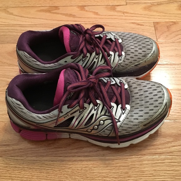 Saucony Running shoes size 7.5