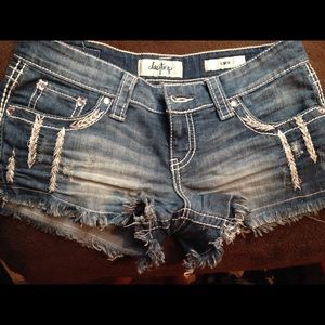 Frayed shorts size 27