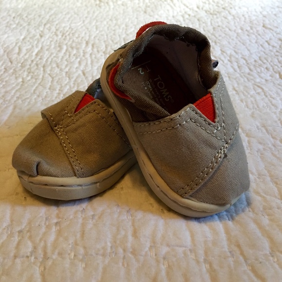 NWOT Tiny TOMS Gray Canvas with Leather Back Strap