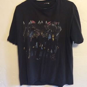 Def Lepard Distressed Faded Top