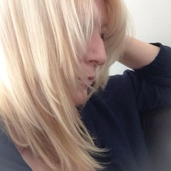 Meet your Posher, Roberta - Picture 1 of 1