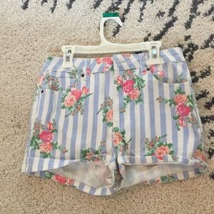 High waisted print shorts