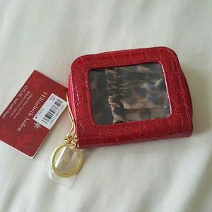 Elizabeth Arden Pouch