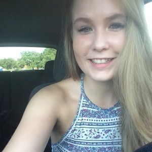 Meet your Posher, Ashley