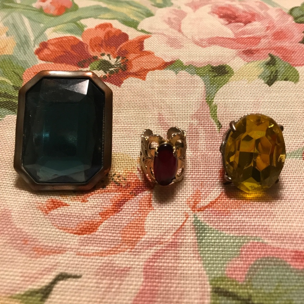 Lot of vintage rings