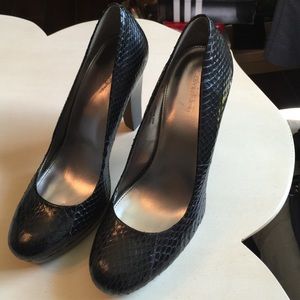 Black Calvin Klein Heels. EUC