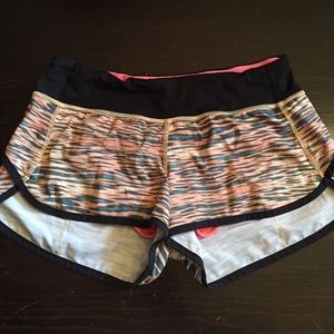 Lulu speed shorts size 6