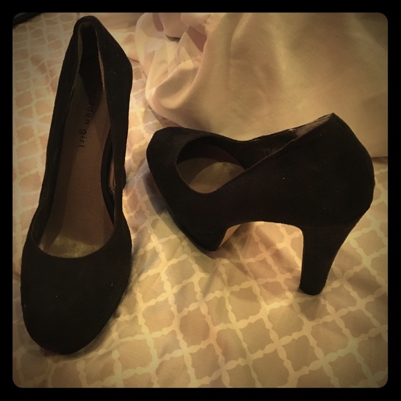 Madden Girl Black Pumps