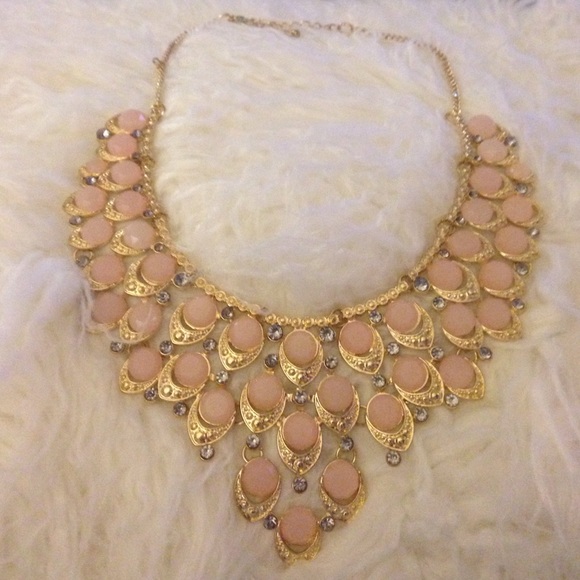 Statement Necklace - Picture 4 of 4