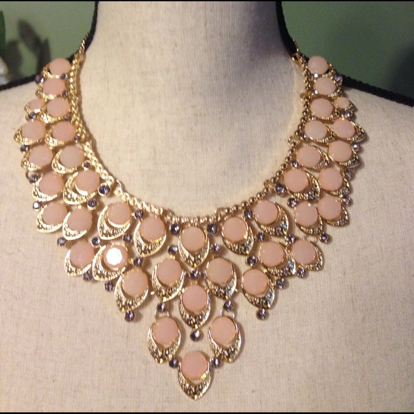 Statement Necklace - Picture 2 of 4