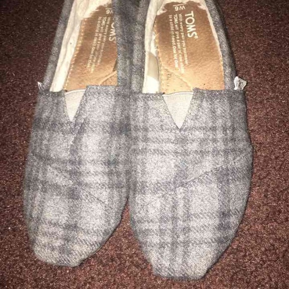Toms