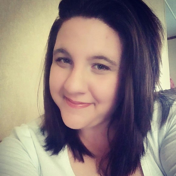 Meet your Posher, Bronte - Picture 1 of 1